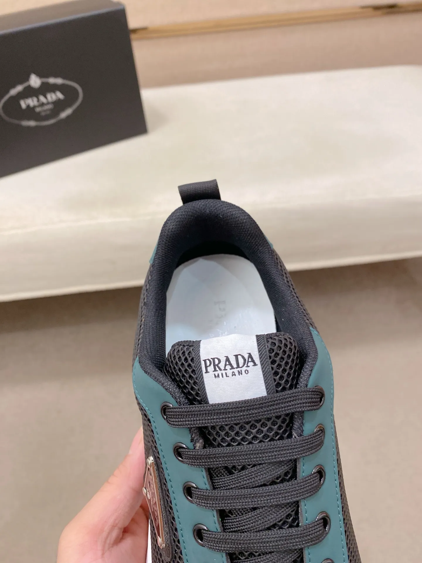 Men's men's shoes💰: 440💰[Prada～Prada] Trendy new styles are on the market. Same style as the official website. Counter quality. Original version. [Strong] [Strong] Imported selected first-layer cowhide. Comfortable and breathable sheepskin lining, fine workmanship, upper layer made of 100% pure cowhide, original last shape, comfortable on the feet, shoe sizes 38 to 44